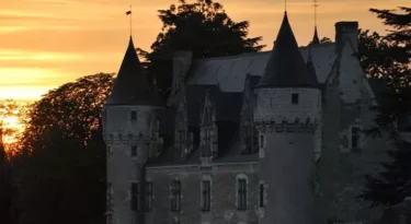 chateau-montresor-coucher-soleil-my-loire-valley