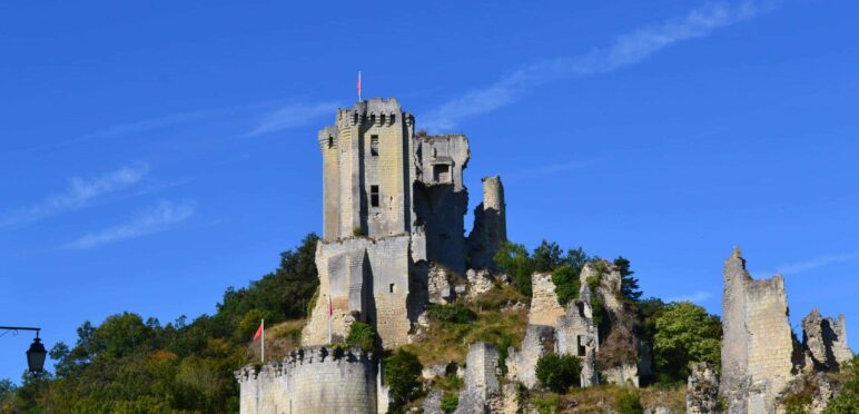 Ruines du château de Lavardin