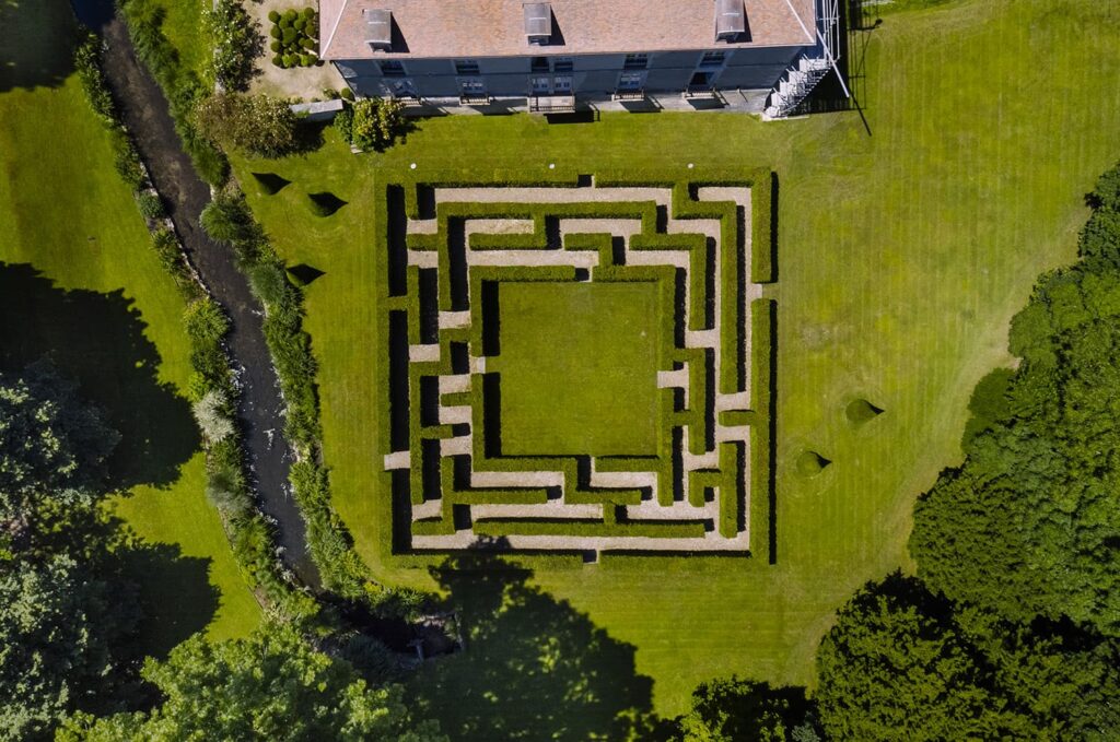 jardins-secrets-cher-chateau-pesselieres-le-vieil-berry-labyrinthe-0295