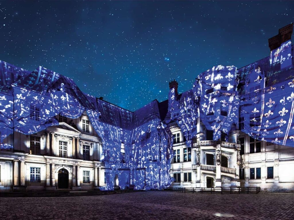 Son et Lumiere au chateau royal de Blois