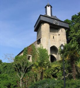 tour-horloge-chateaurenault