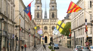 Cathédrale d'Orléans, rue Jeanne d'Arc, (cc) Anthony Bourgouin