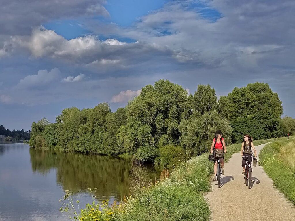 Île Charlemagne, Loire à vélo (©) C.Mouton - CRT Centre Val de Loire