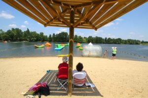 Plage île Charlemagne, (©) Léo Parc Aventure