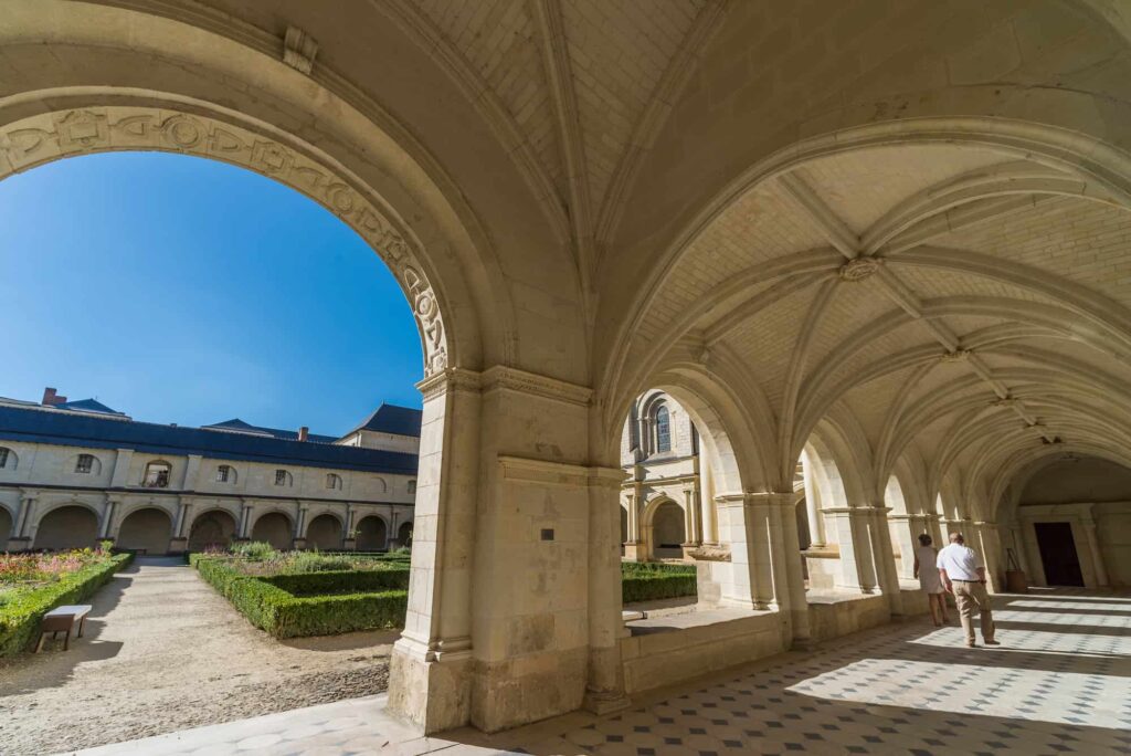 Cloître du Grand Mouthier - Abbaye royale de Fontevraud (© David Darrault)