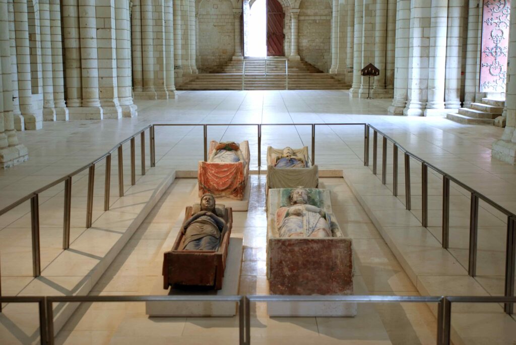 Nécropole des Plantagenêt - Abbaye royale de Fontevraud (© David Darrault)