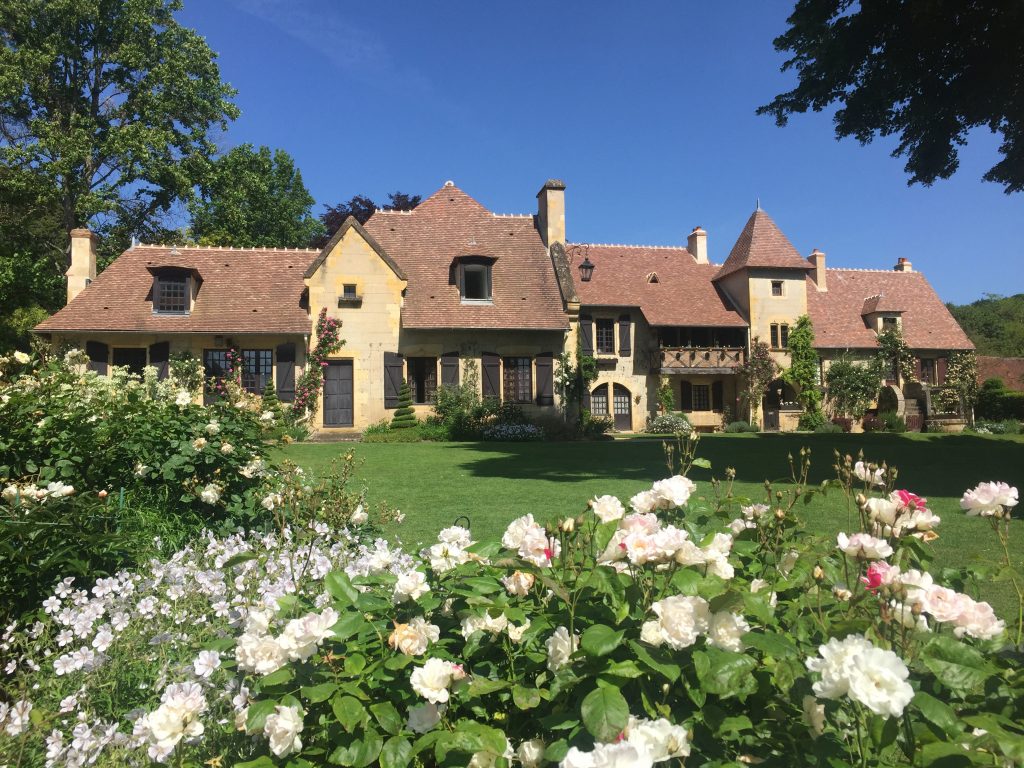 village d'apremont-sur-allier berry