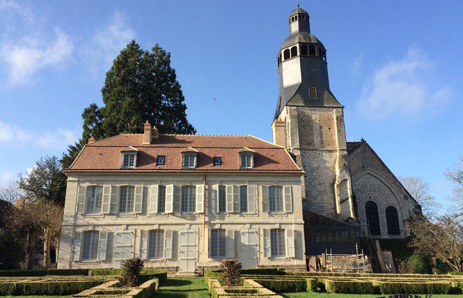 College royal et militaire de Thiron-Gardais