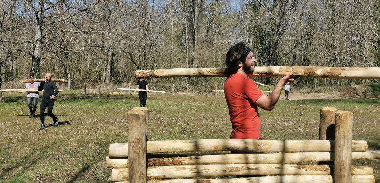 Parcours d'obstacles Loisirs Loire Valley - Portée de rondins