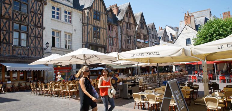 la place plumereau à Tours