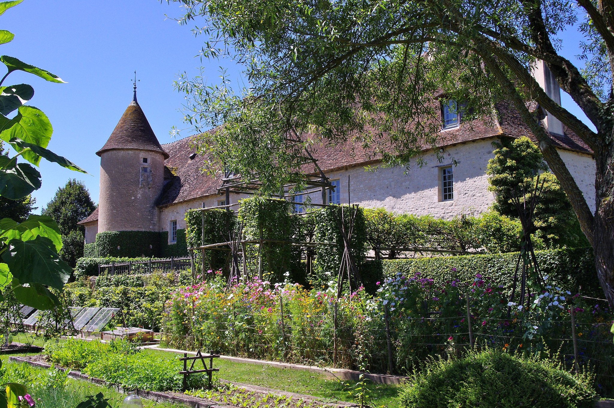 Le prieuré d'Orsan dans le Cher