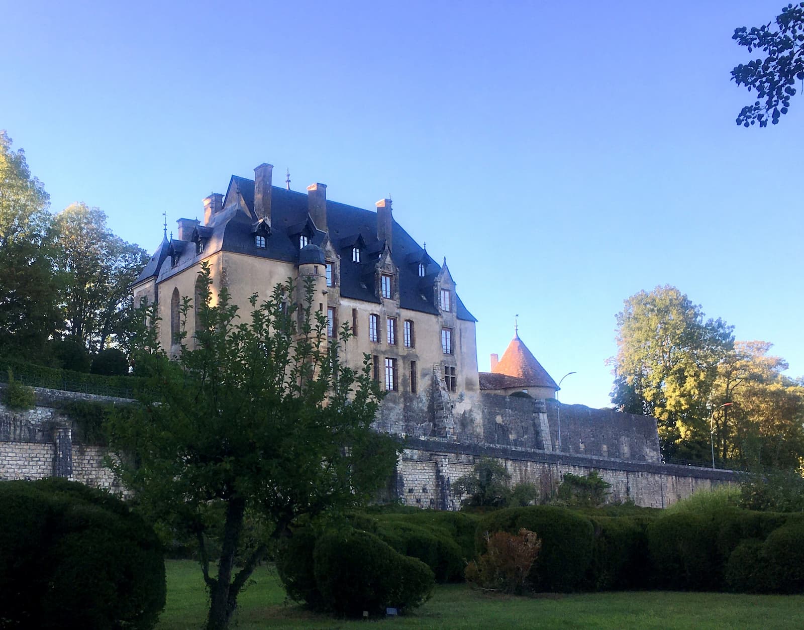 Château de Chatillon-en-Bazois