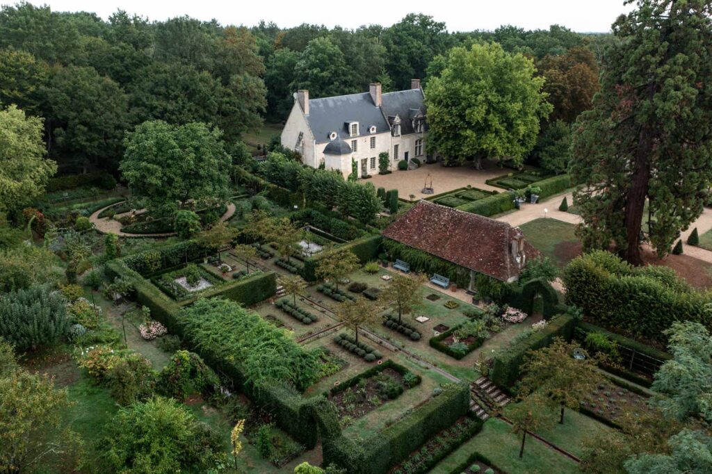 arboretum en val de loire domaine de poulaines