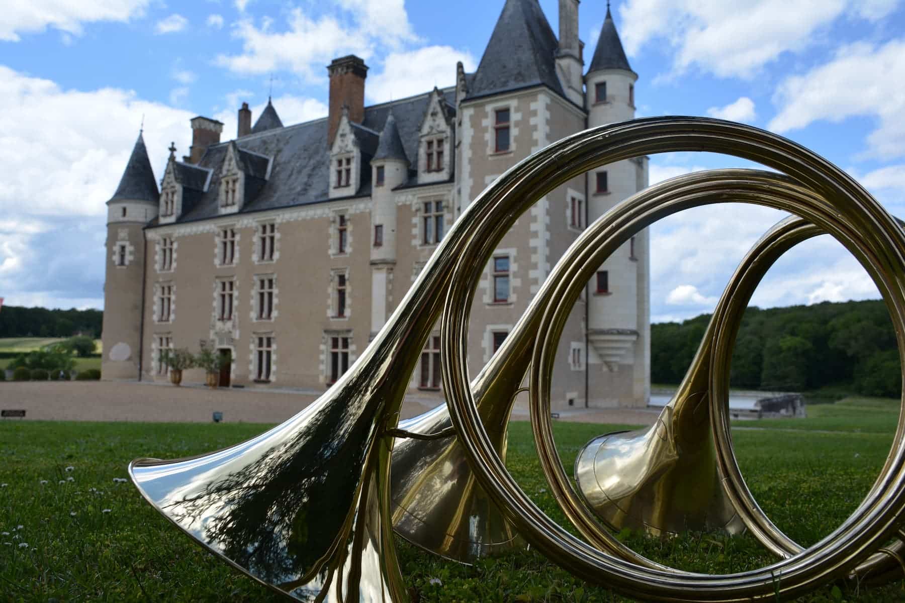 trompe chasse à cour château de montpoupon