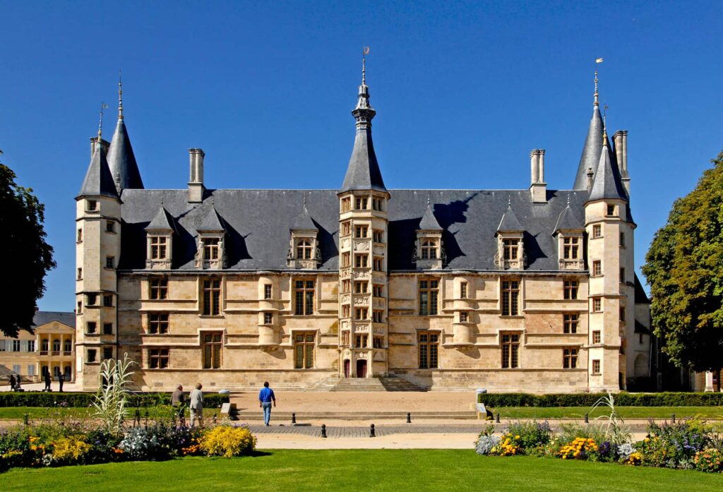 Palais ducal Nevers Journées européennes du patrimoine