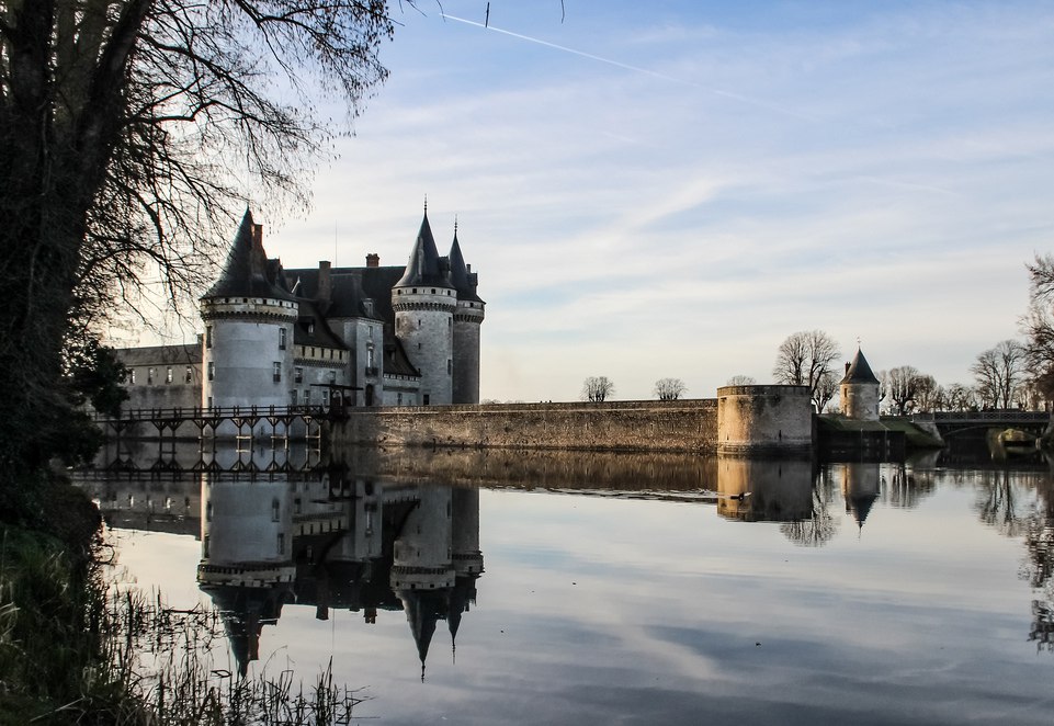 chateau de sully sur loire